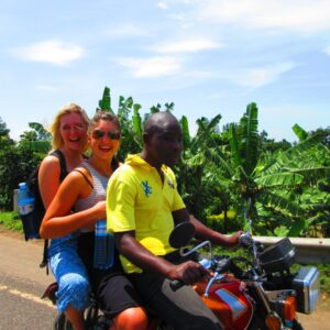 Read more about the article Budget and backpack safaris in Uganda