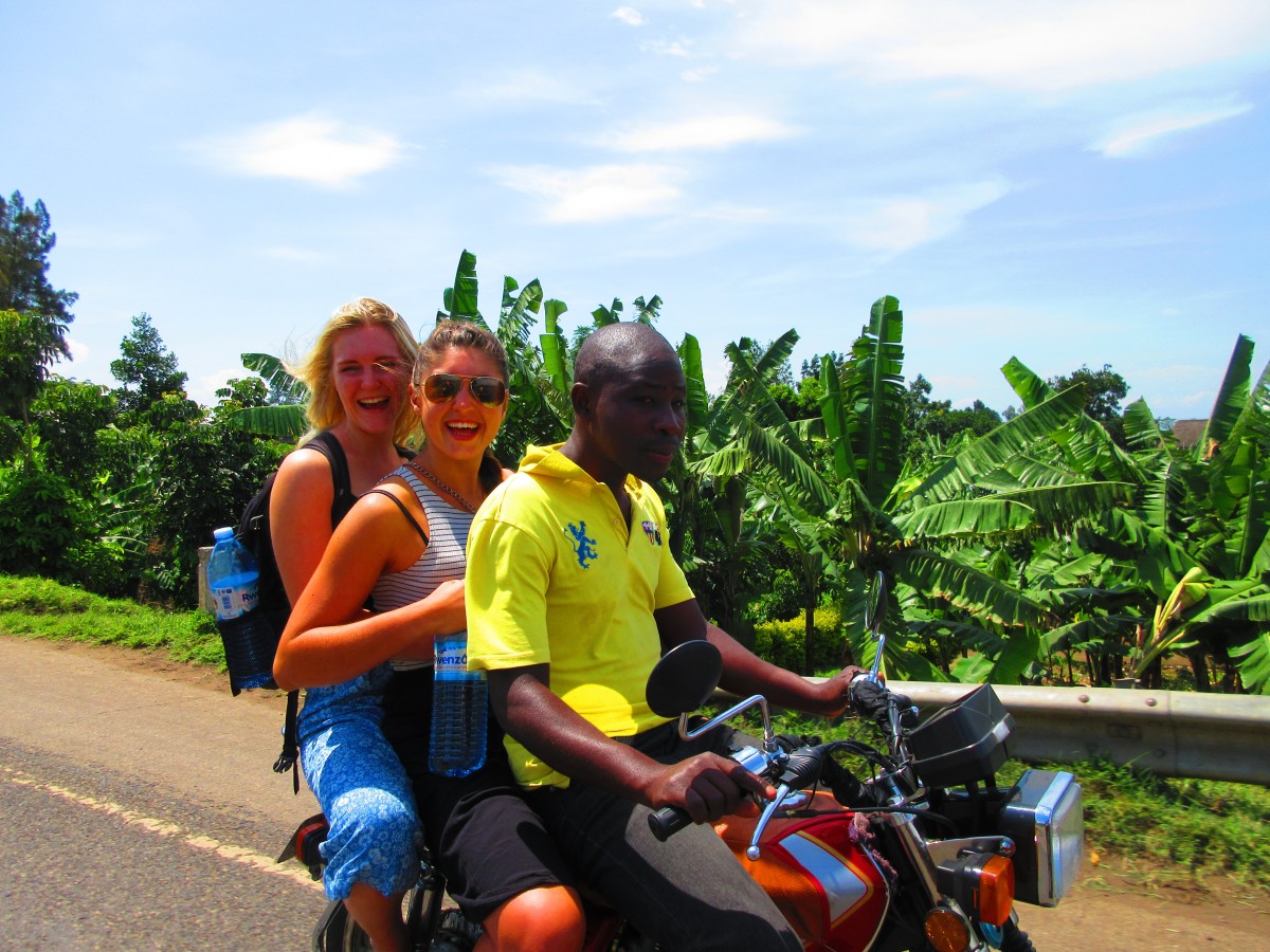 Read more about the article Budget and backpack safaris in Uganda